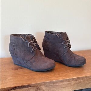 Cityclassified Brown Wedge Shoes